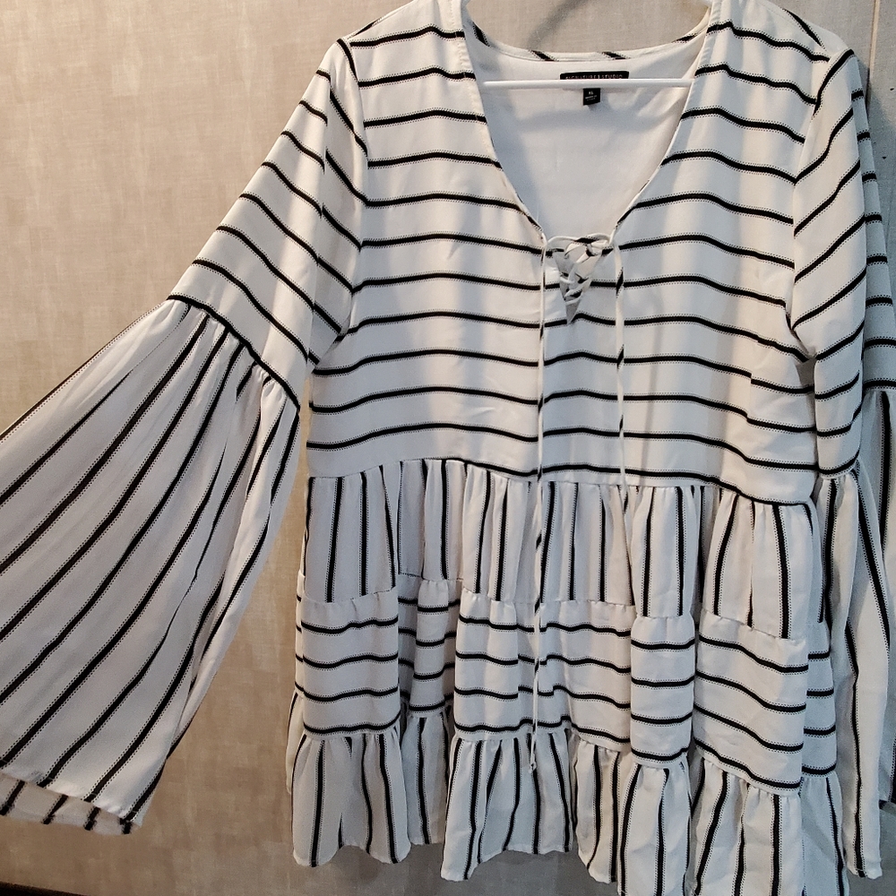 Womens blouse size XL